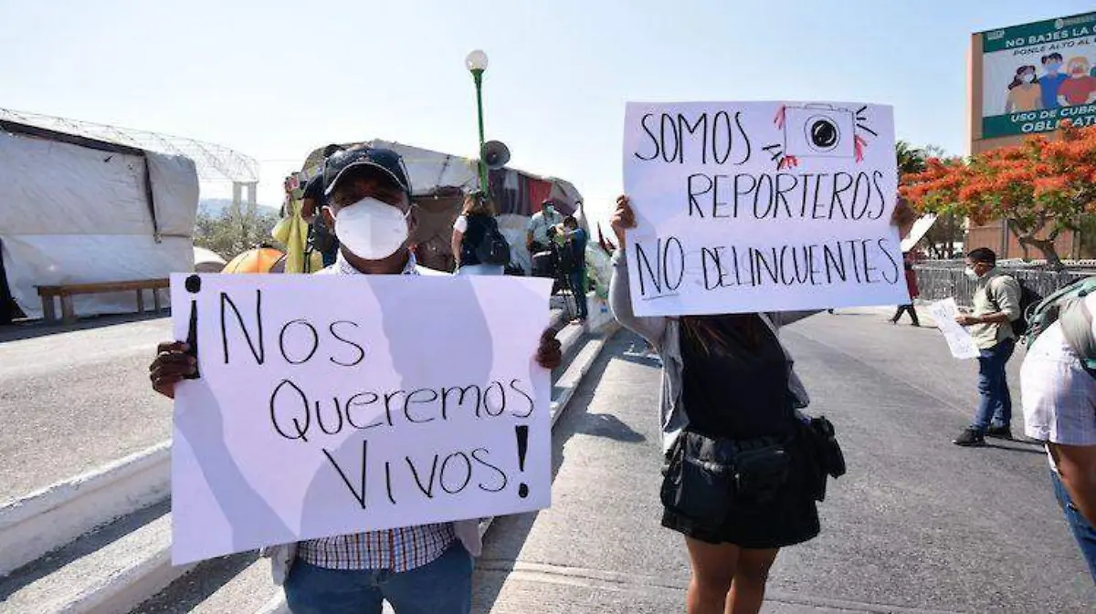 Publican lineamientos para proteger defensores de derechos humanos y periodistas